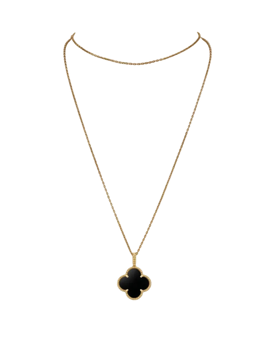 VC PENDANT NECKLACE